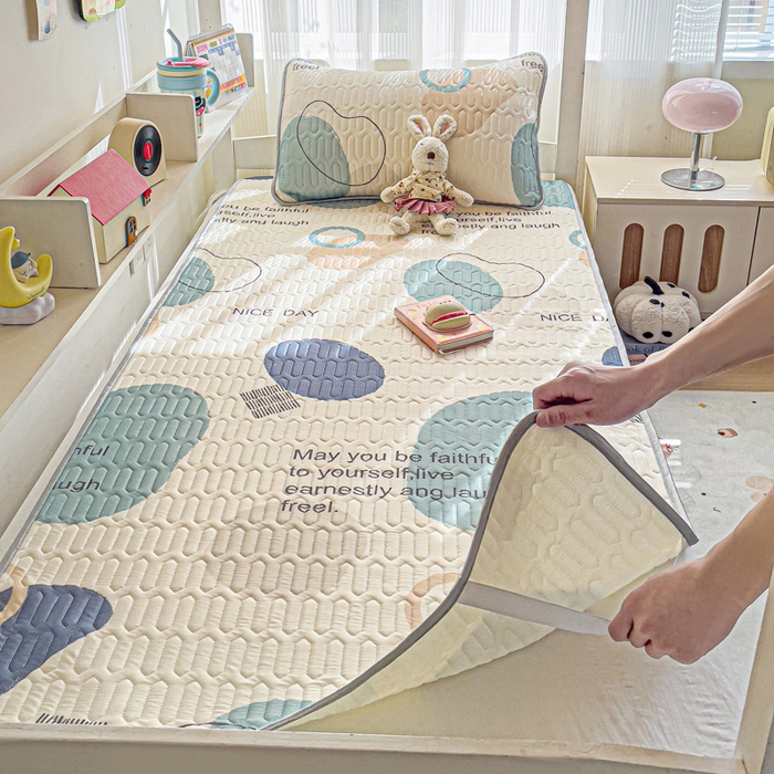 91家纺网 家纺一手货源 找家纺 富馨莱 2025新款A类凉感丝空气纤维凉席学生款 幻影