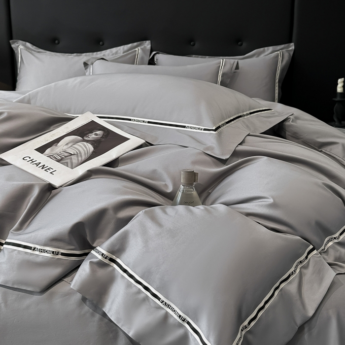 91家纺网 家纺一手货源 找家纺 魅都 2025新款100支长绒棉简约织带轻奢风四件套-罗伊 浅灰