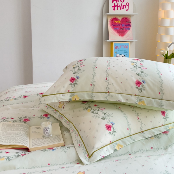 91家纺网 家纺一手货源 找家纺 铭博家纺 新款直播爆款网红全棉四件套13070印花吊边一字绣纯棉被套工艺款 淡雅花资