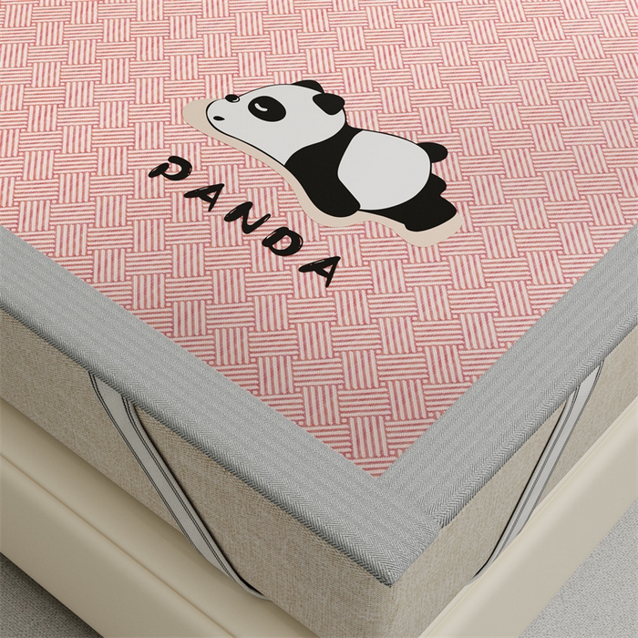 91家纺网 家纺一手货源 找家纺 叠派家纺  2025新款5A抗菌A类冰丝凉席-饼干花熊猫款 熊猫-粉色