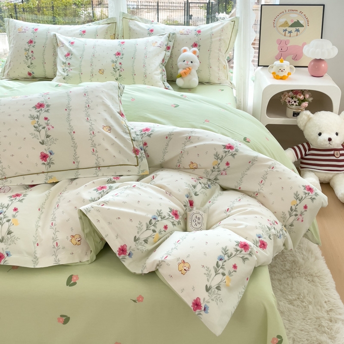 91家纺网 家纺一手货源 找家纺 铭博家纺 新款直播爆款网红全棉四件套13070印花吊边一字绣纯棉被套工艺款 淡雅花资