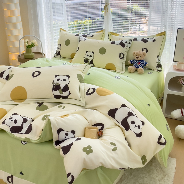 91家纺网 家纺一手货源 找家纺 铭博家纺 新款直播爆款网红全棉四件套13070印花吊边一字绣纯棉被套工艺款 呆萌熊猫