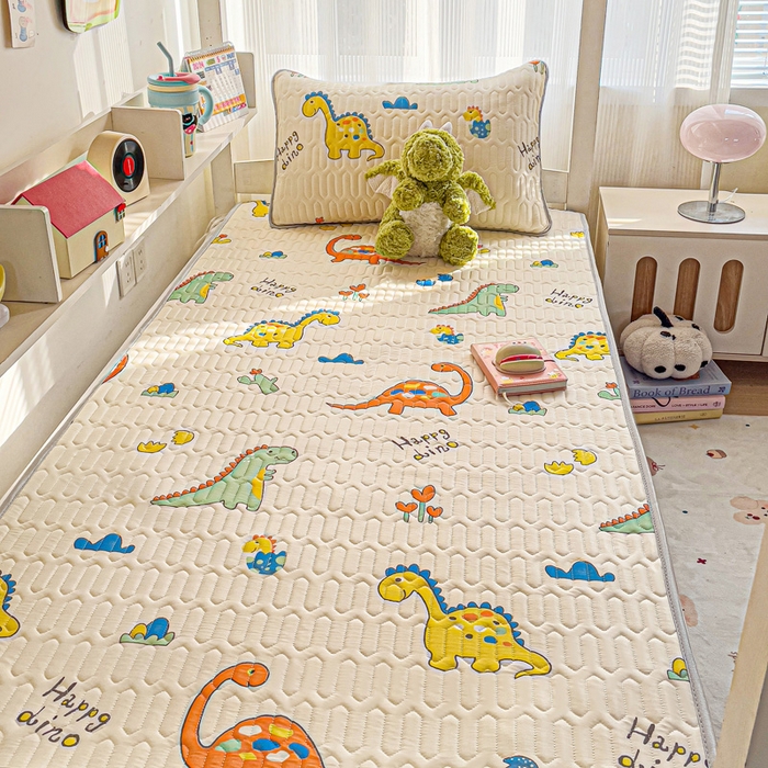 91家纺网 家纺一手货源 找家纺 富馨莱 2025新款A类凉感丝空气纤维凉席学生款 小恐龙