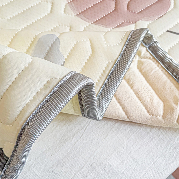 91家纺网 家纺一手货源 找家纺 富馨莱 2025新款A类凉感丝空气纤维凉席学生款 萌萌龙