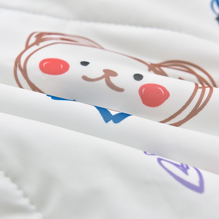 91家纺网 家纺一手货源 找家纺 嗨生活_2025年爆款 A类冰豆豆凉感丝被 儿童夏被 幼儿园被 直播 团购首选_1477 涂鸦乐园