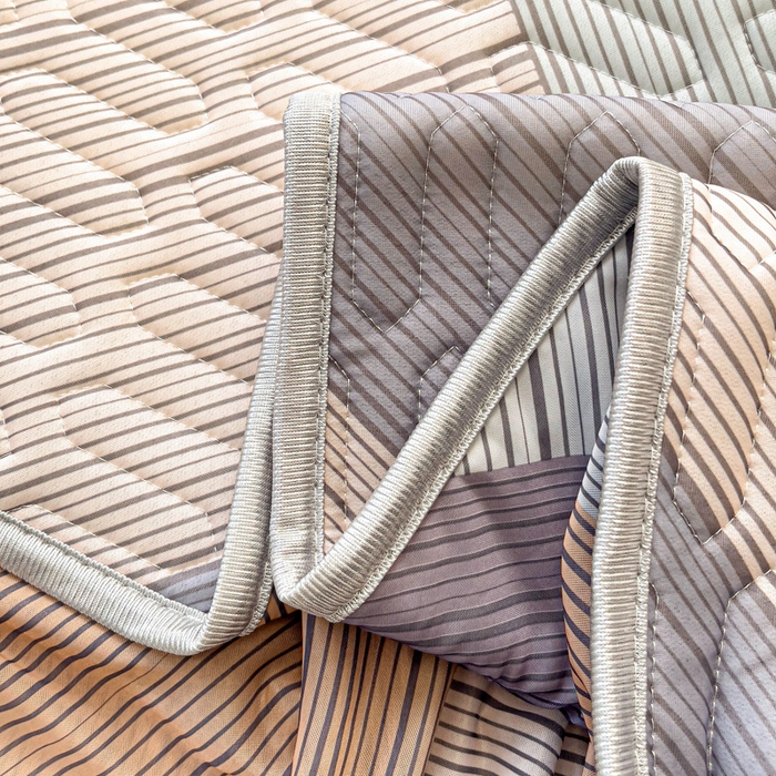 91家纺网 家纺一手货源 找家纺 富馨莱 2025新款A类凉感丝空气纤维凉席床笠款 小确幸