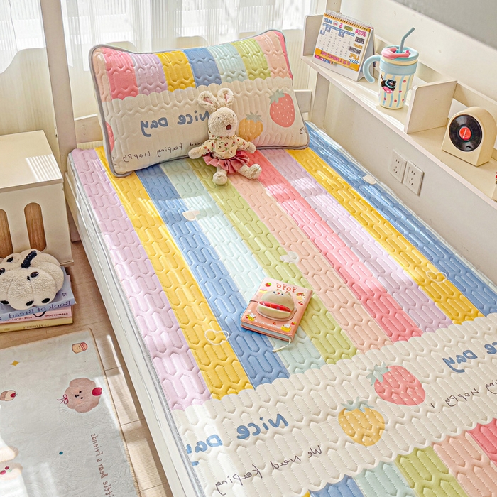 91家纺网 家纺一手货源 找家纺 富馨莱 2025新款A类凉感丝空气纤维凉席学生款 彩虹桥