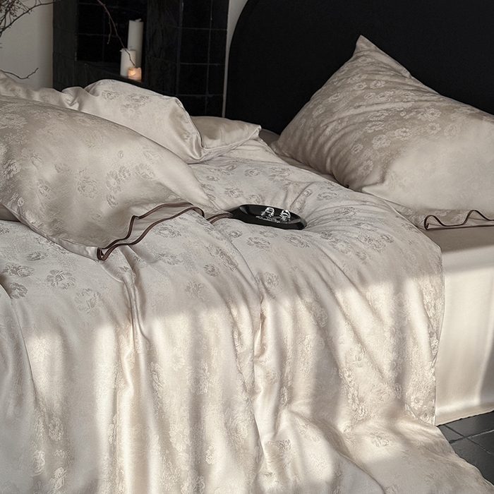 91家纺网 家纺一手货源 找家纺 鹿班家居 2025夏季60S莱赛尔提花系列漫月白茶四件套【标准会员-20】 香槟