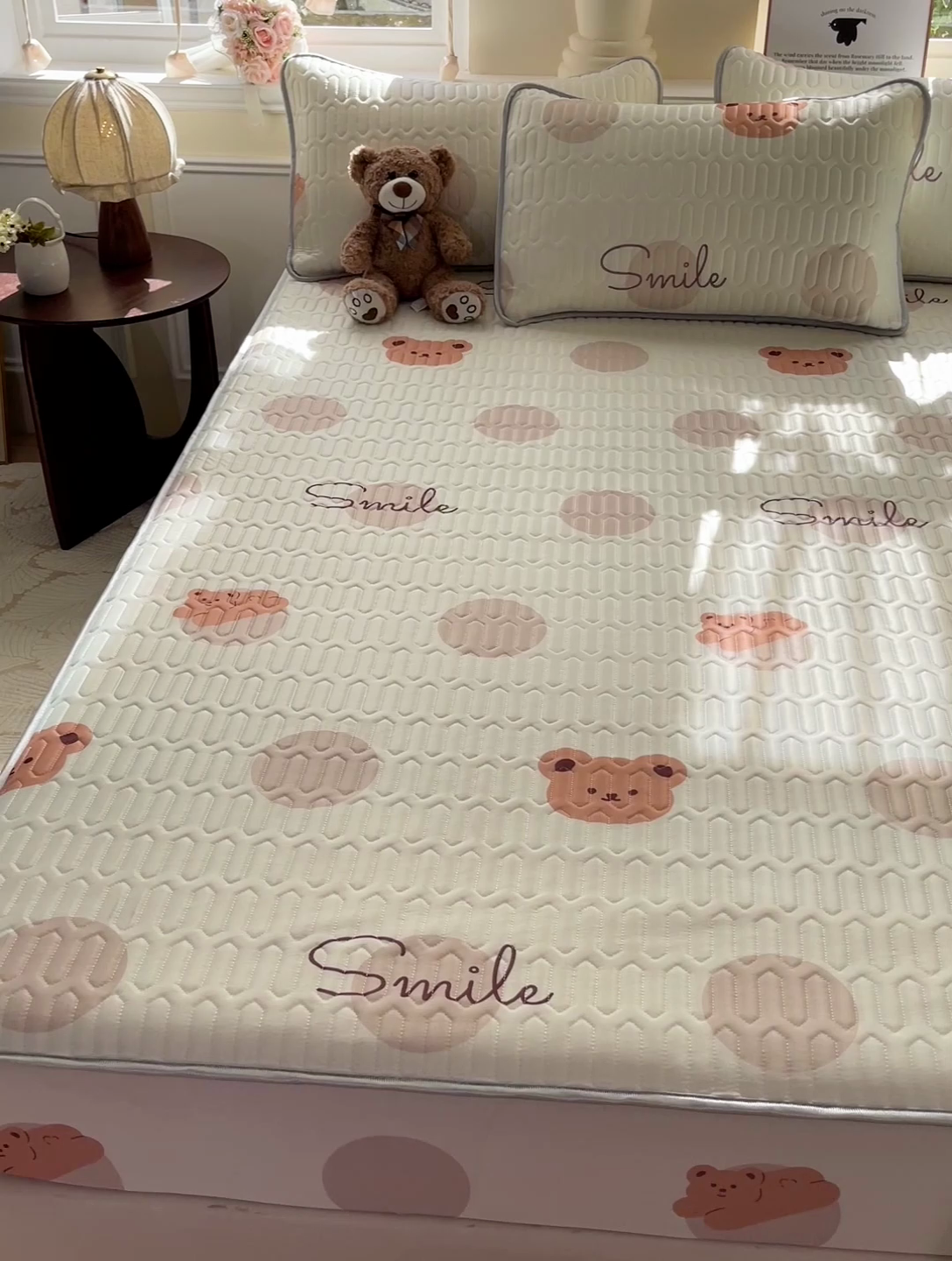 91家纺网 家纺一手货源 找家纺 富馨莱 2025新款A类凉感丝空气纤维凉席床笠款 无敌小熊