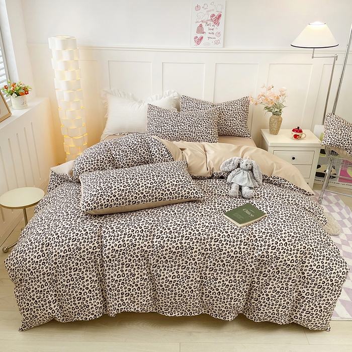 91家纺网 家纺一手货源 找家纺 汣沐生活 2025新款针织棉印花款四件套 小时代-咖