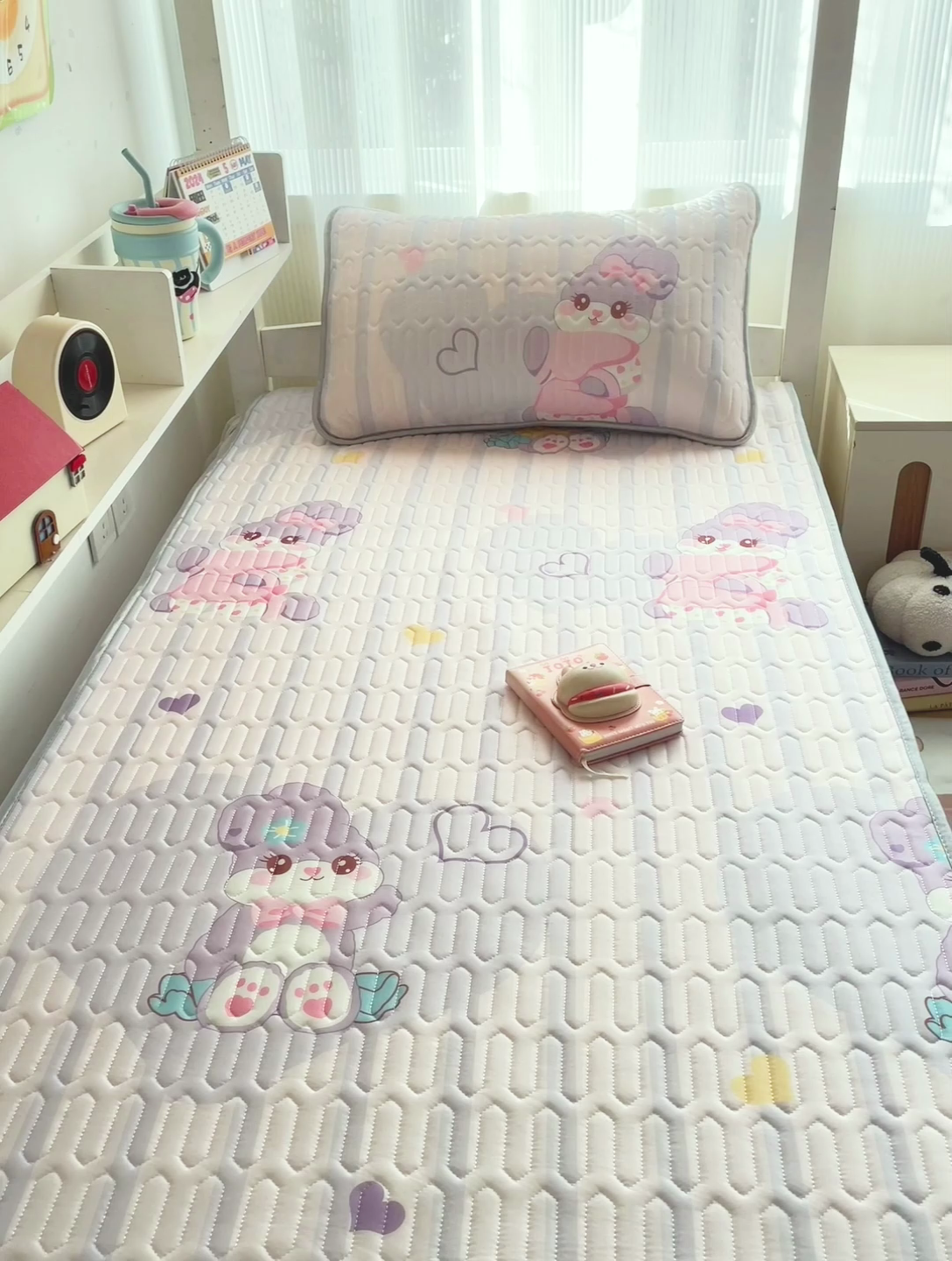 91家纺网 家纺一手货源 找家纺 富馨莱 2025新款A类凉感丝空气纤维凉席学生款 菲菲兔-紫