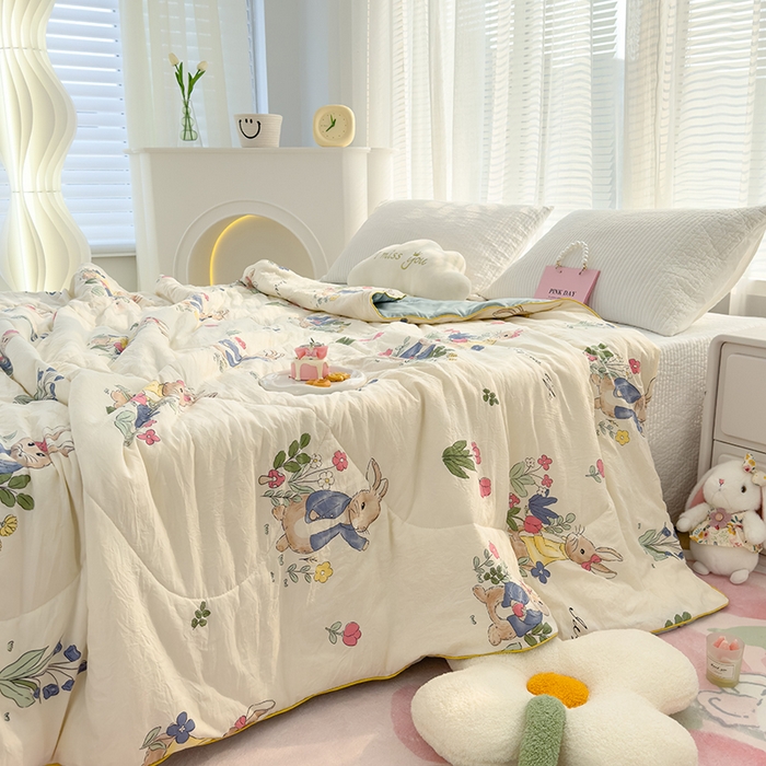 91家纺网 家纺一手货源 找家纺 太阳树家纺 2025新款A类母婴级双层纱大豆被大豆纤维夏被 兔sweet