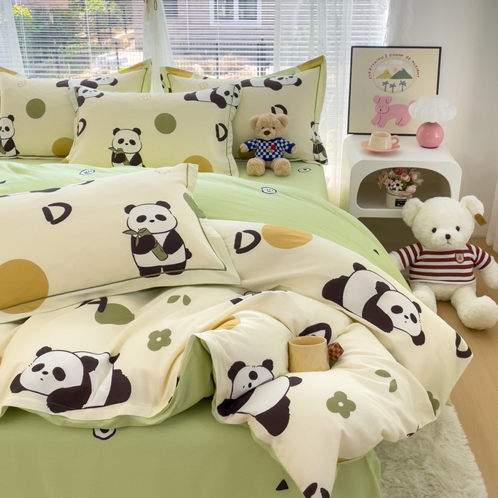 91家纺网 家纺一手货源 找家纺 铭博家纺 新款直播爆款网红全棉四件套13070印花吊边一字绣纯棉被套工艺款 呆萌熊猫