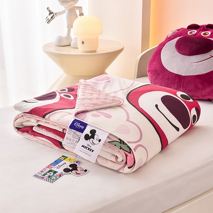 嗨生活 2025年迪士尼凉感丝冰豆豆被 夏被 夏凉被 儿童夏被 幼儿园夏被 直播首选 草莓熊