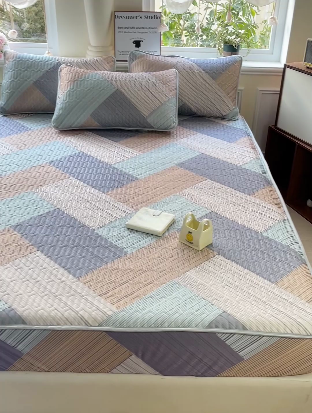 91家纺网 家纺一手货源 找家纺 富馨莱 2025新款A类凉感丝空气纤维凉席床笠款 小确幸