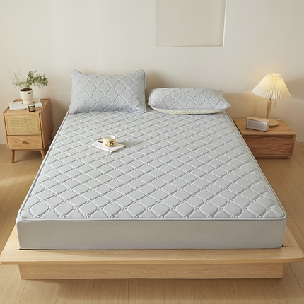 91家纺网 家纺一手货源 找家纺 （总）摩妮卡 2025新款亲肤防水夹棉床笠床垫三件套