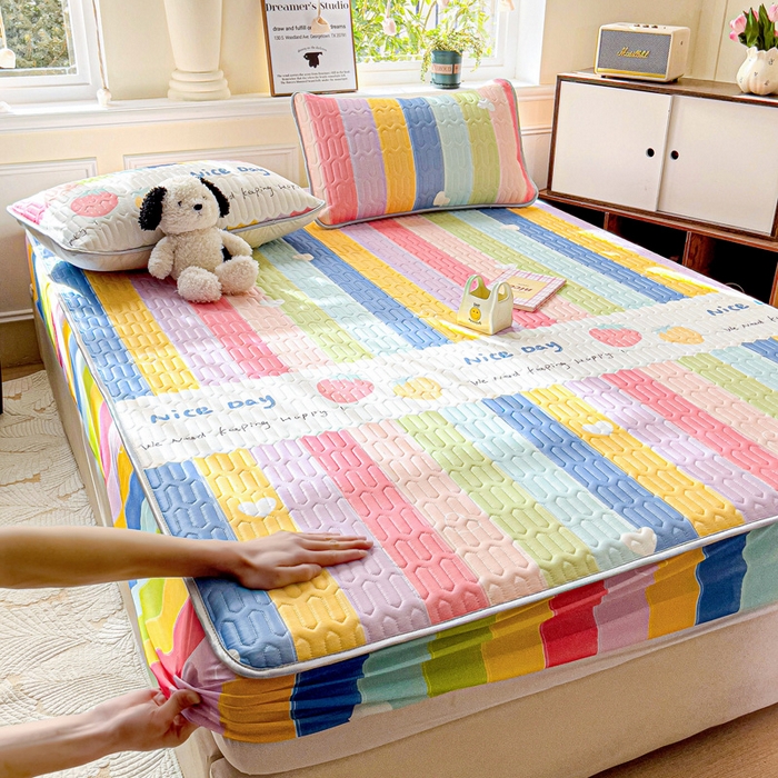 91家纺网 家纺一手货源 找家纺 富馨莱 2025新款A类凉感丝空气纤维凉席床笠款 彩虹桥