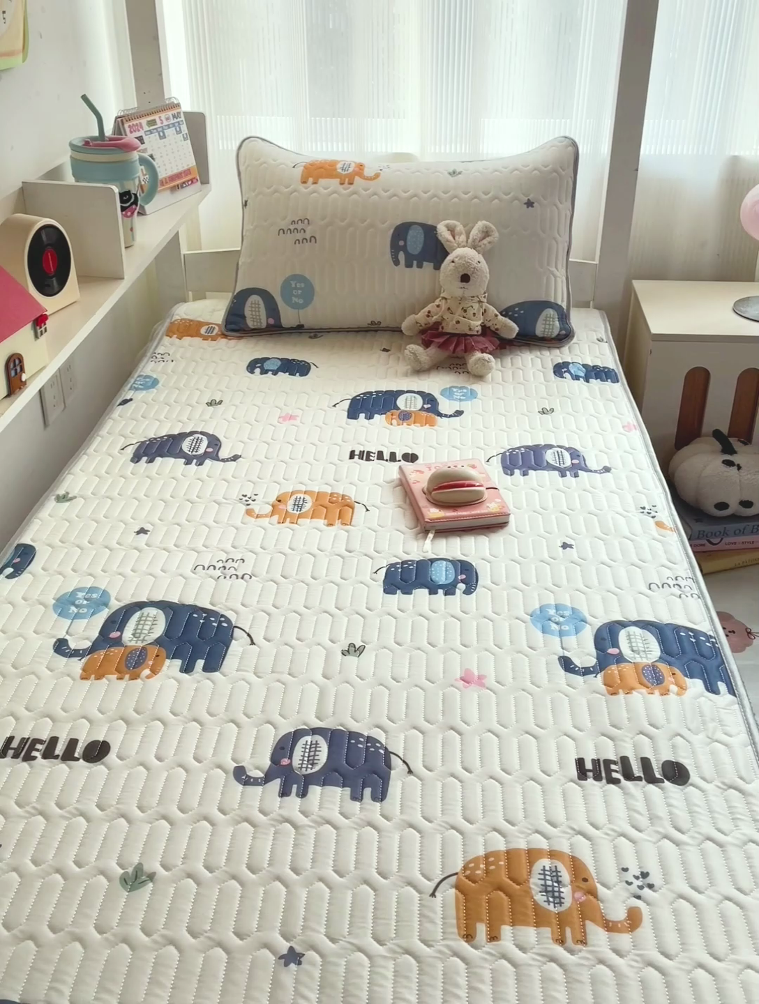 91家纺网 家纺一手货源 找家纺 富馨莱 2025新款A类凉感丝空气纤维凉席学生款 可爱小像