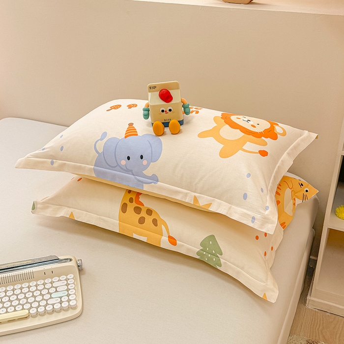 91家纺网 家纺一手货源 找家纺 绵庭家纺 2025新款12868全棉套件单品系列二四件套 狮子乐园