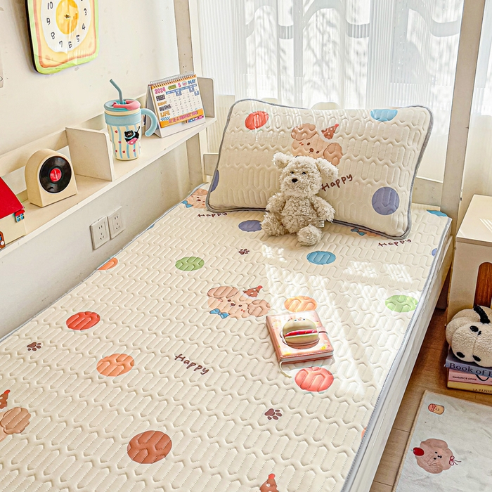 91家纺网 家纺一手货源 找家纺 富馨莱 2025新款A类凉感丝空气纤维凉席学生款 点点熊宝