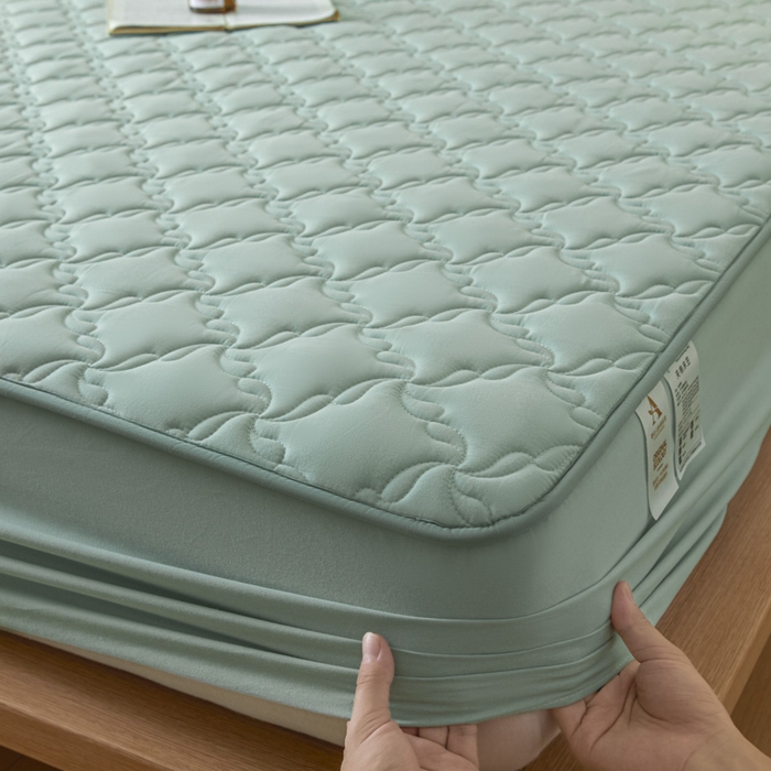 91家纺网 家纺一手货源 找家纺 雪云美2025新款全棉夹棉床笠13372斜纹A类纯棉床罩可定制尺寸-风车款 风车-平安绿