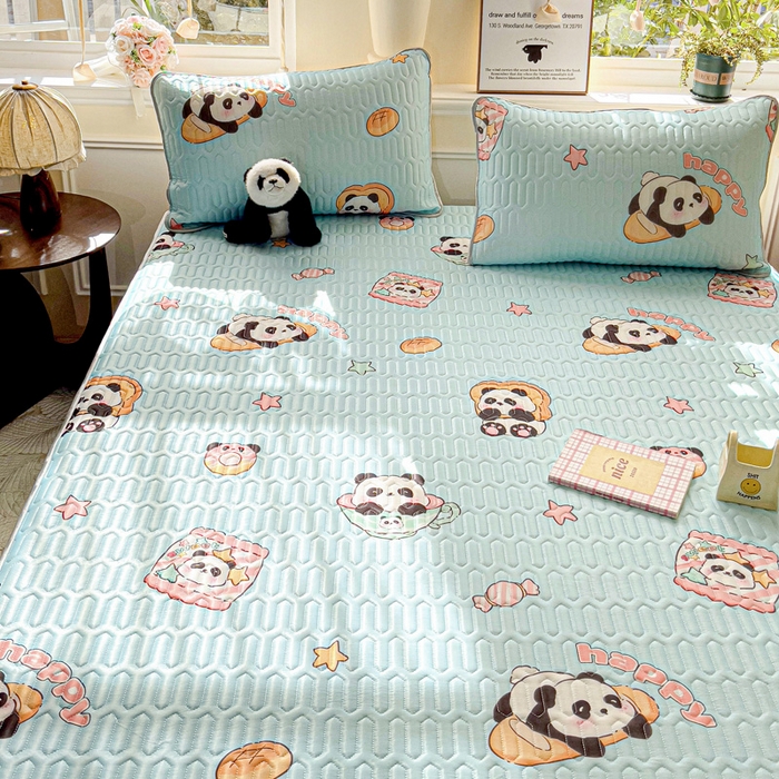 91家纺网 家纺一手货源 找家纺 富馨莱 2025新款A类凉感丝空气纤维凉席床笠款 熊猫宝宝