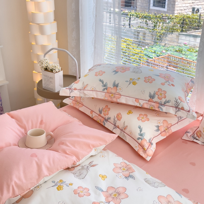 91家纺网 家纺一手货源 找家纺 铭博家纺 新款直播爆款网红全棉四件套13070印花吊边一字绣纯棉被套工艺款 兔语馨香