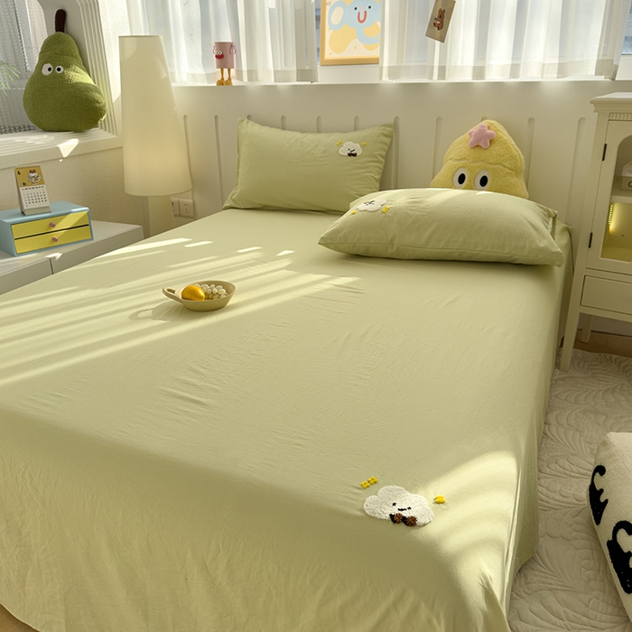 91家纺网 家纺一手货源 找家纺 曼谷家纺 2025新款软糯毛巾绣水洗棉床单床笠枕套纯色床单床笠枕套单品 小白云-豆绿