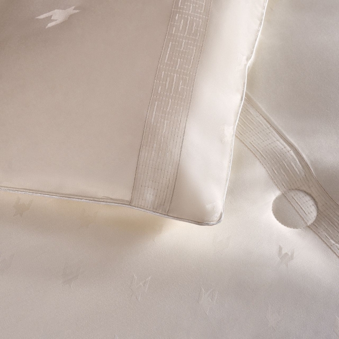 91家纺网 家纺一手货源 找家纺 朴罗 （ 原岚图）2025新款臻品欧式提花黄金大豆被被子被芯-千千阙歌 千千阙歌-米白