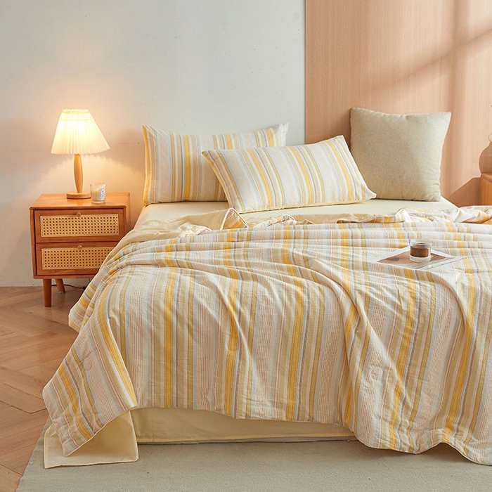 91家纺网 家纺一手货源 找家纺 金喜2025 新款全棉夏被四件套色织水洗棉夏被夏凉被春秋被冬被四件套-羽丝棉被四件套系列 西蒙黄