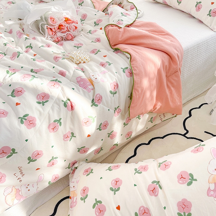 91家纺网 家纺一手货源 找家纺 太阳树家纺 2025新款A类母婴级双层纱大豆被大豆纤维夏被 曼塔玫瑰