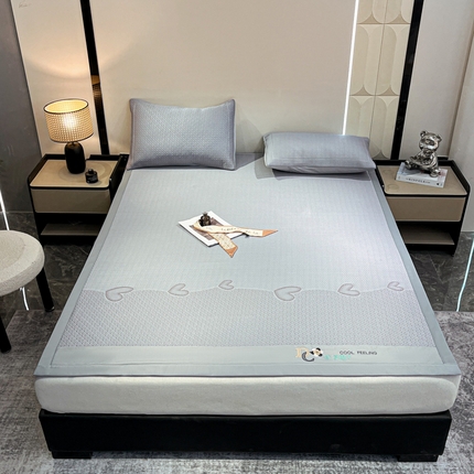 91家纺网 家纺一手货源 找家纺 （总）航途席业 2025新款刺绣款凉豆豆凉席