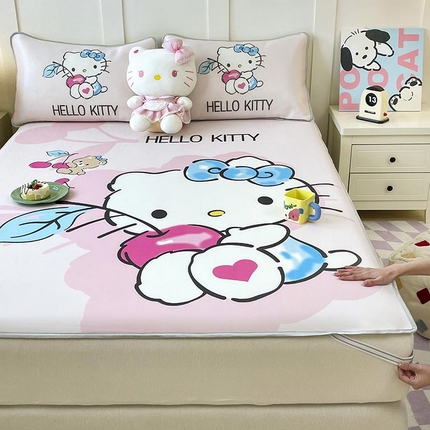 91家纺网 家纺一手货源 找家纺 米帛家纺 2025新款大版三丽鸥碳光冰丝软凉席绑带款 樱桃凯蒂猫