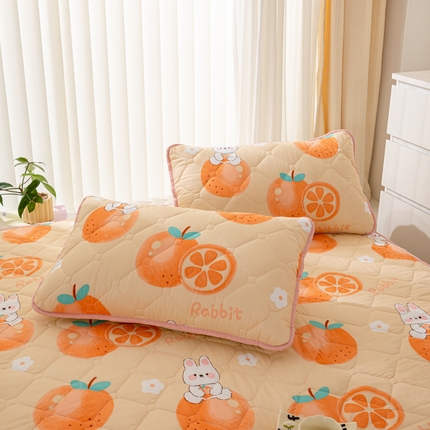 91家纺网 家纺一手货源 找家纺 云玲时尚 2025新款三防磨毛防水夹棉单人枕套 蜜橙兔