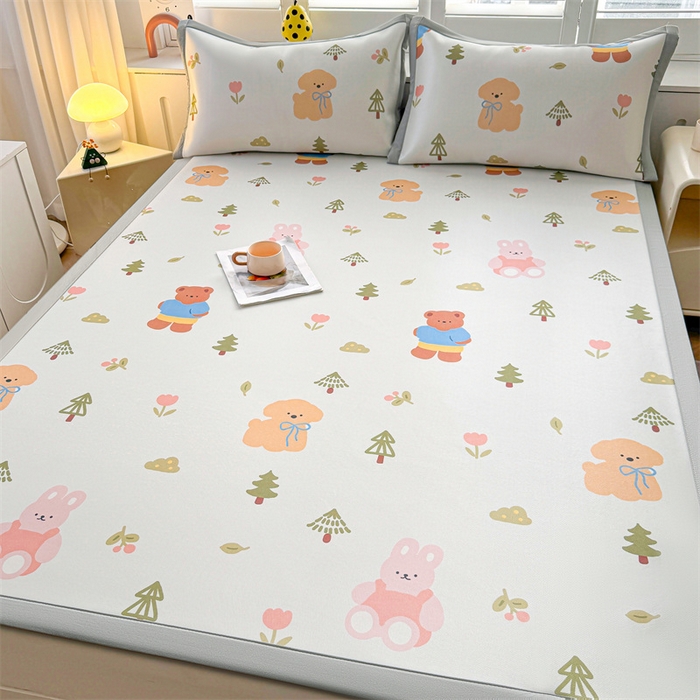 91家纺网 家纺一手货源 找家纺 雯豆2025春夏新款碳光冰丝席三件套A类凉感印花三明治凉席 碳光冰丝席-绑带款-动物乐园