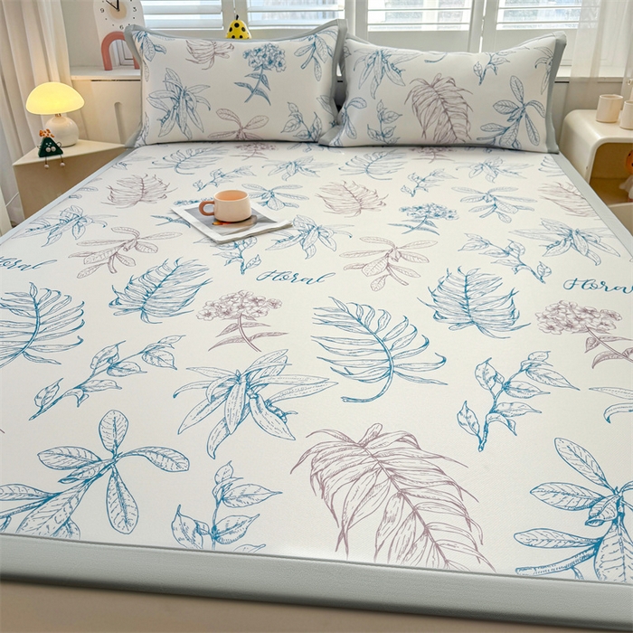 91家纺网 家纺一手货源 找家纺 雯豆2025春夏新款碳光冰丝席三件套A类凉感印花三明治凉席 碳光冰丝席-绑带款-迷失-1