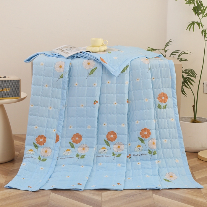 91家纺网 家纺一手货源 找家纺 被多多被业 2025新款亲肤绒多针绗绣工艺夏被空调被 花之恋