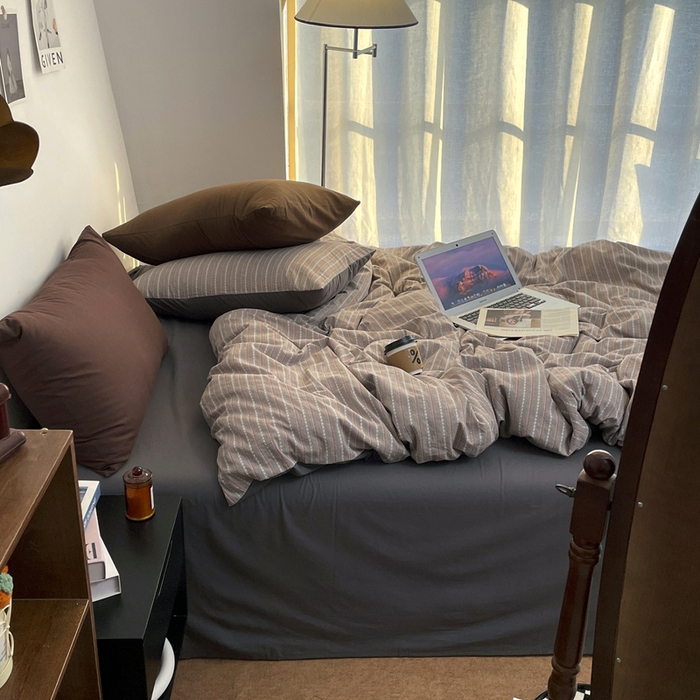 91家纺网 家纺一手货源 找家纺 羋多（原穆琪） 2025新款全棉色织提花人字斜四件套-美拉德系列 美拉德-暮光灰