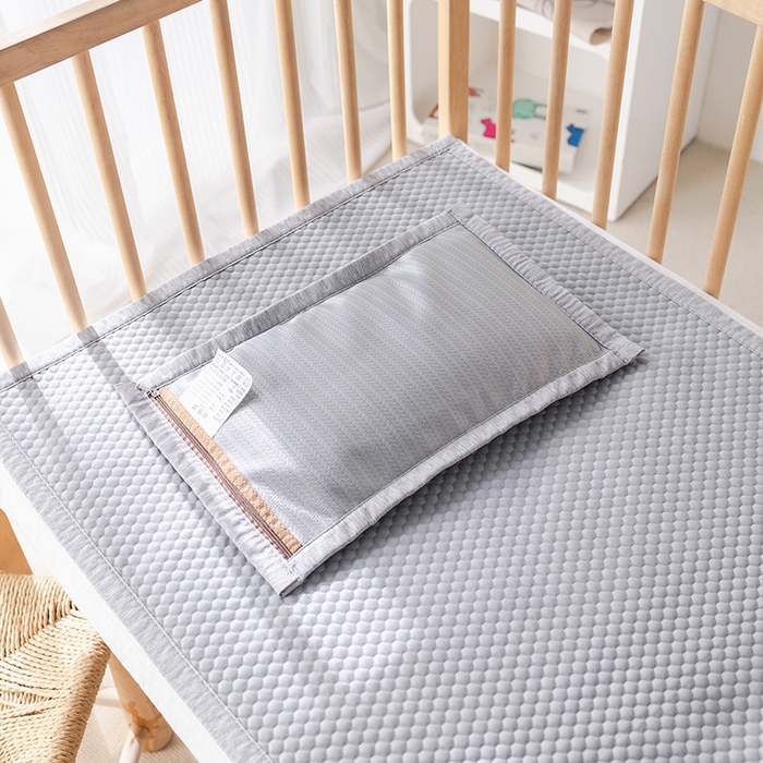 91家纺网 家纺一手货源 找家纺 丹兰 2025新款可定做婴童凉席凉豆豆冰丝席竹席儿童藤席幼儿园午睡席子 凉豆恐龙-灰