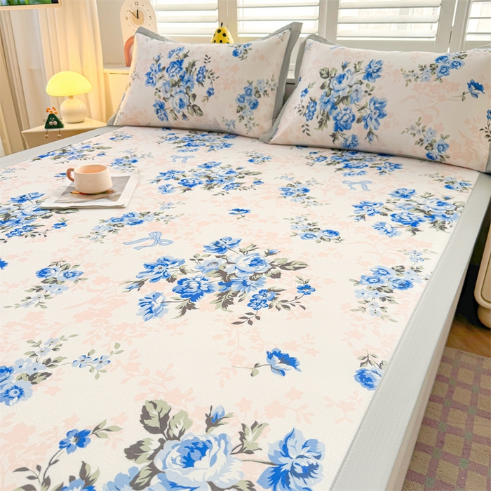 91家纺网 家纺一手货源 找家纺 雯豆2025春夏新款碳光冰丝席三件套A类凉感印花三明治凉席 碳光冰丝席-绑带款-芳华如梦