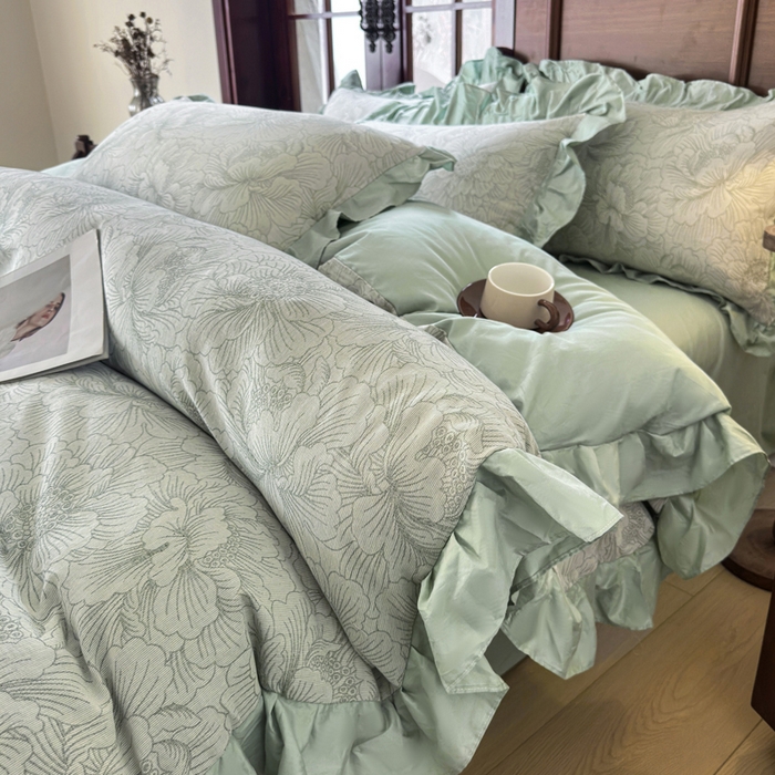 91家纺网 家纺一手货源 找家纺 锦格家纺 2025年春夏新款A类全棉纯棉色织三层纱提花四件套 漫香花羽-绿
