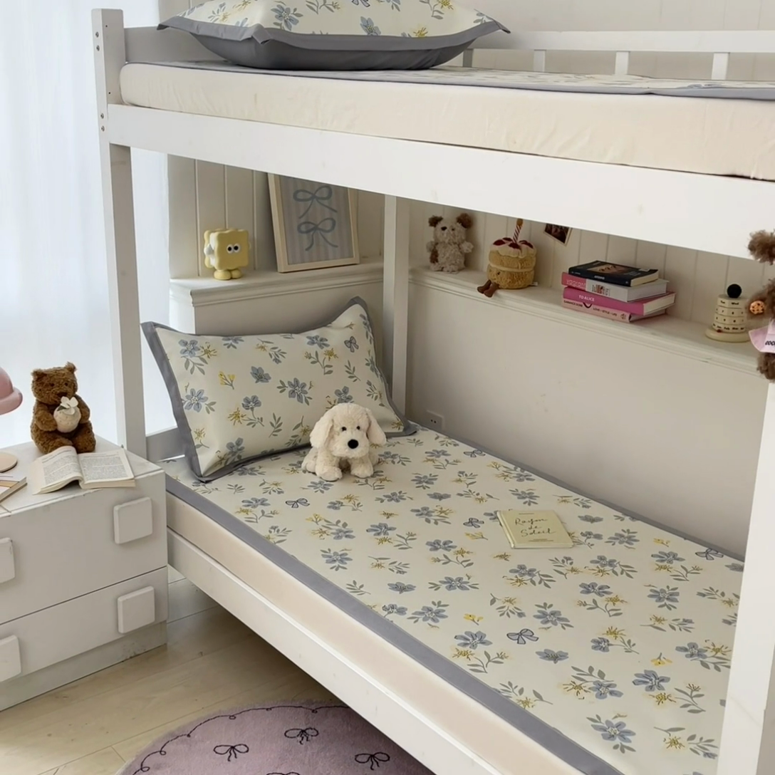 91家纺网 家纺一手货源 找家纺 川悦生活2025新款600D立体宽边印花冰丝席学生床 花月青啬