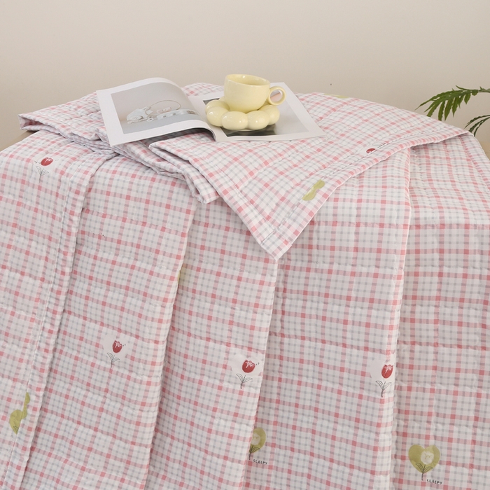 91家纺网 家纺一手货源 找家纺 被多多被业 2025新款亲肤绒多针绗绣工艺夏被空调被 一朵花