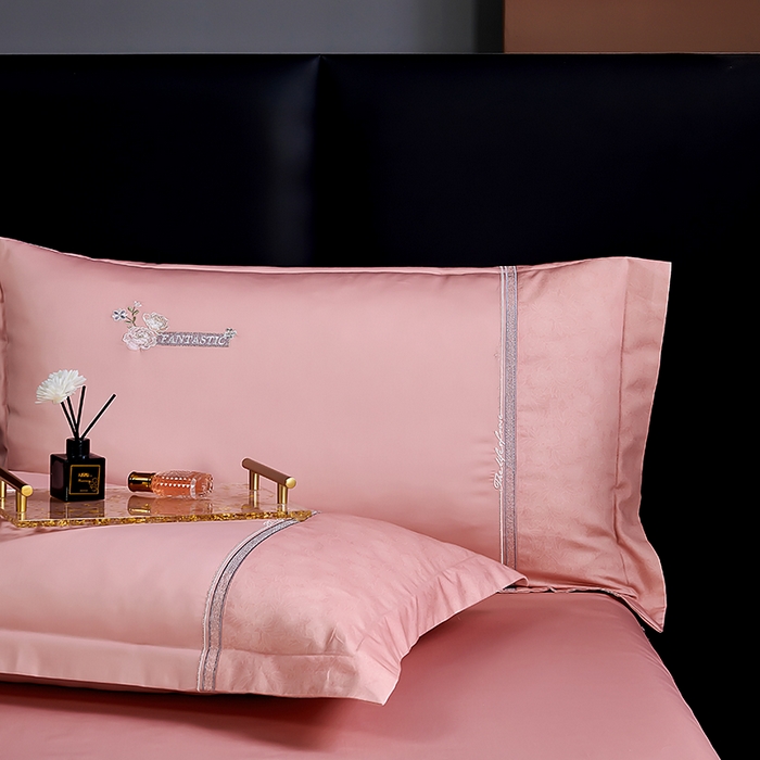 91家纺网 家纺一手货源 找家纺 2025新款120S60支双股贡缎长绒棉刺绣花四件套纯棉全棉100%棉轻奢时尚 卡芙-新豆沙