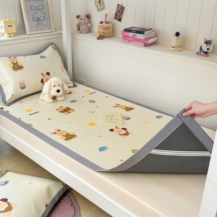 91家纺网 家纺一手货源 找家纺 川悦生活2025新款600D立体宽边印花冰丝席学生床 咔吉