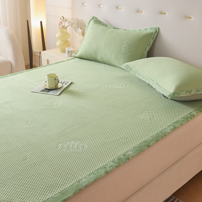91家纺网 家纺一手货源 找家纺 鑫琪莱 2025新款5D立体雕花凉感豆豆冰丝席凉席席子系列 床席款-迷你-果绿