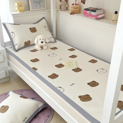 川悦生活2025新款600D立体宽边印花冰丝席学生床 小熊饼