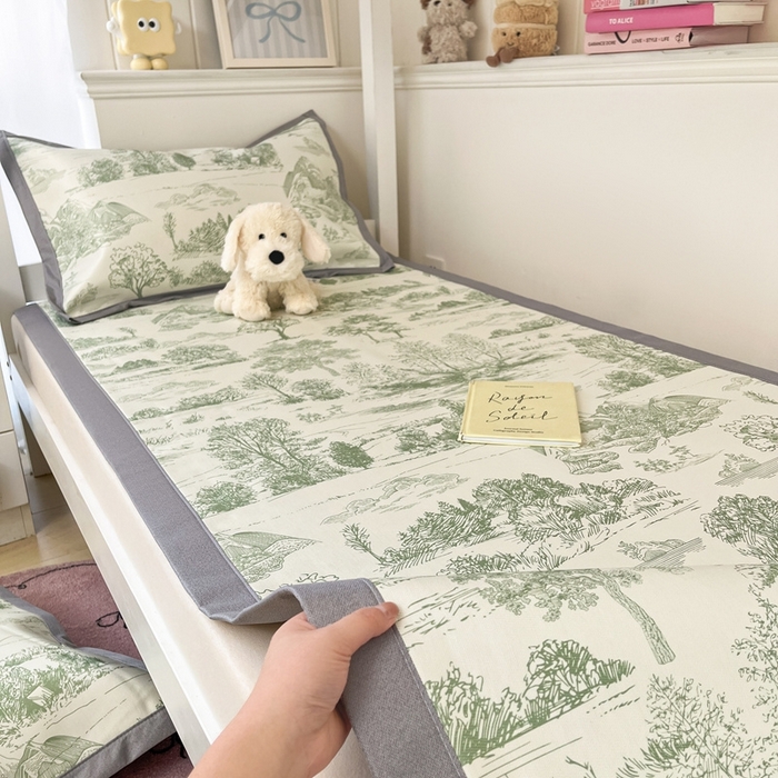 91家纺网 家纺一手货源 找家纺 川悦生活2025新款600D立体宽边印花冰丝席学生床 复古欧庭-绿