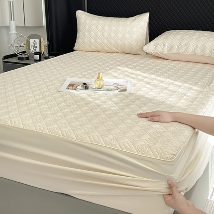 91家纺网 家纺一手货源 找家纺 2025新款A类100支长绒棉夹棉床盖三件套全棉纯棉加厚绗绣床单四季款床上用品 奶玉