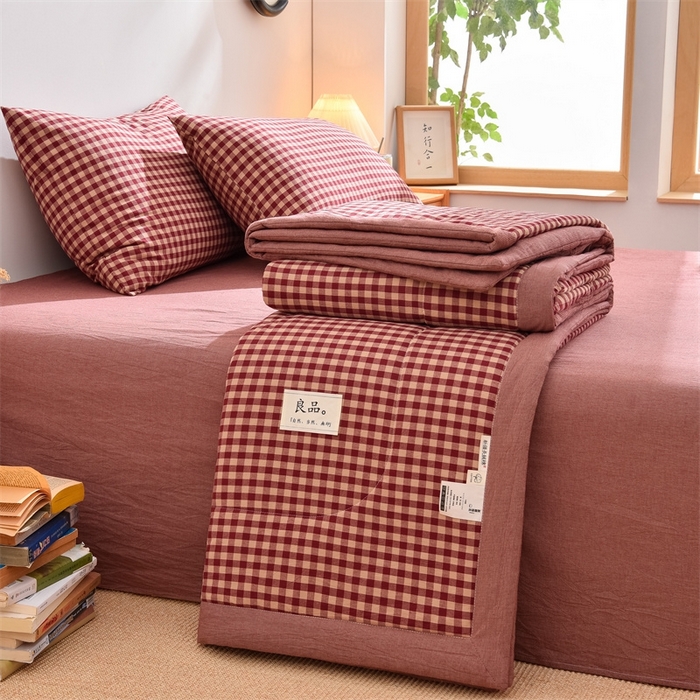 91家纺网 家纺一手货源 找家纺 凡心2025新款包检测假一罚十 百分百棉花填充 夏凉被空调被可机洗直播可过质检 酒红格